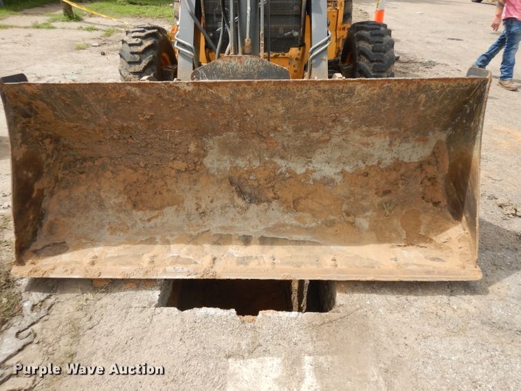 image for item HA9333 2012 Volvo BL70B  backhoe