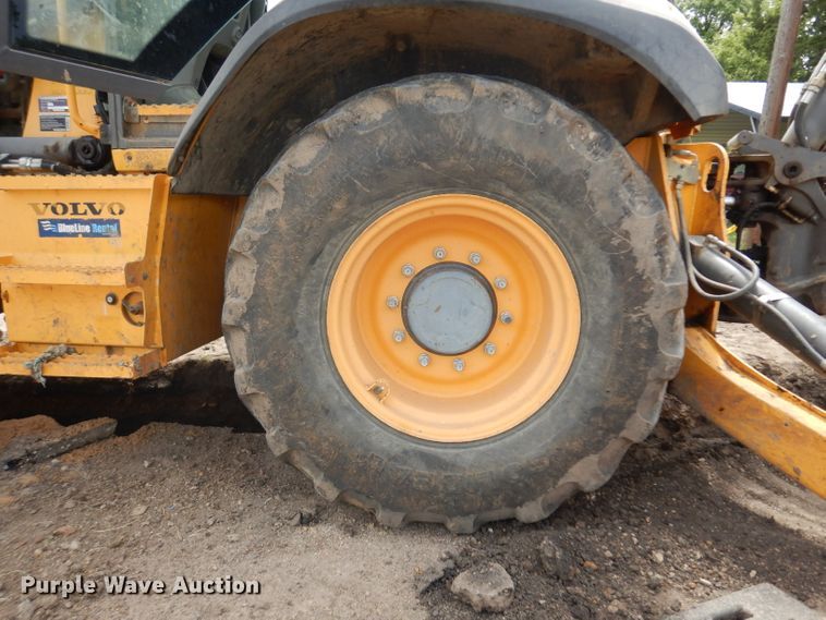 image for item HA9333 2012 Volvo BL70B  backhoe