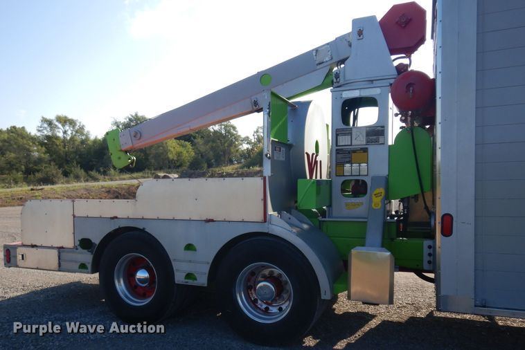 image for item HA9492 1979 Western Star  service truck with crane