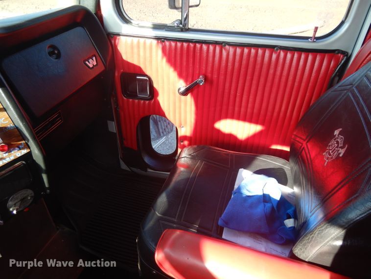 image for item HA9492 1979 Western Star  service truck with crane