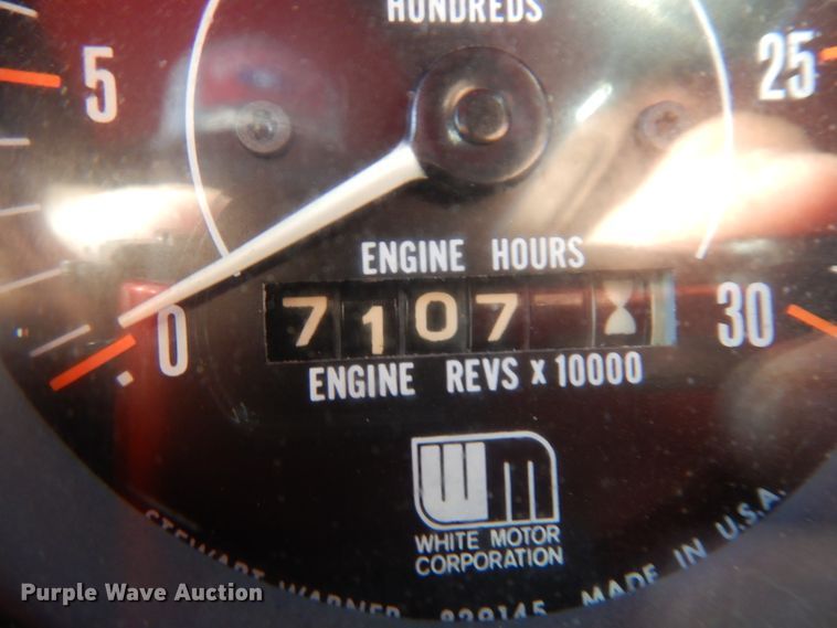 image for item HA9492 1979 Western Star  service truck with crane