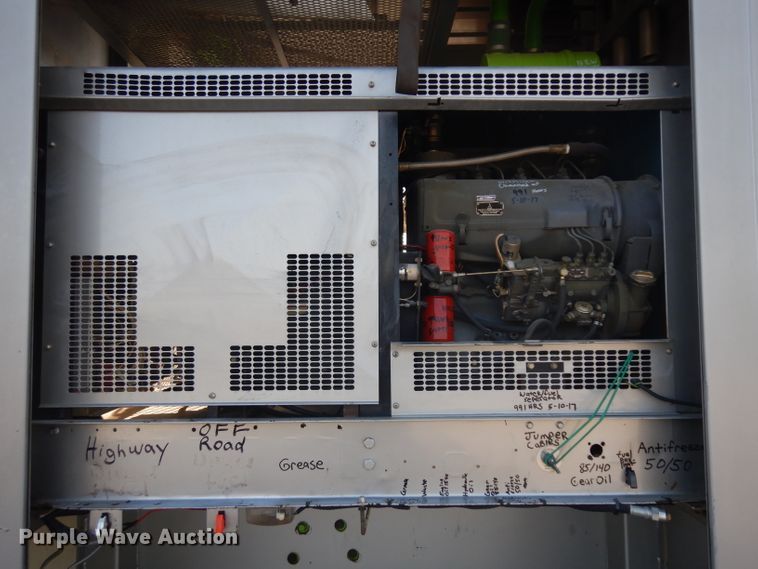 image for item HA9492 1979 Western Star  service truck with crane