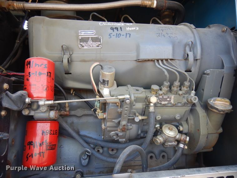 image for item HA9492 1979 Western Star  service truck with crane