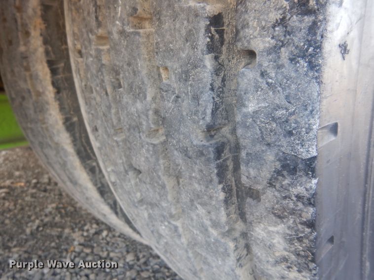 image for item HA9492 1979 Western Star  service truck with crane