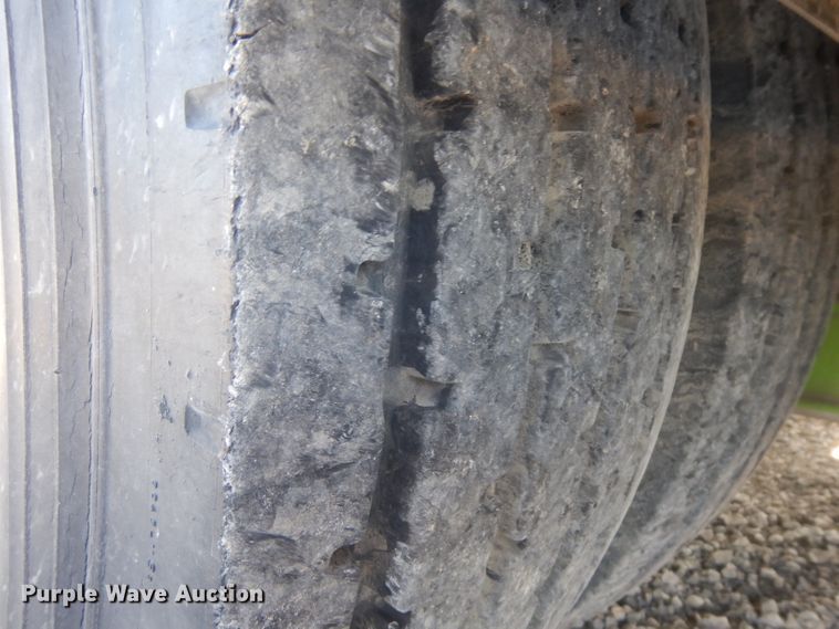 image for item HA9492 1979 Western Star  service truck with crane