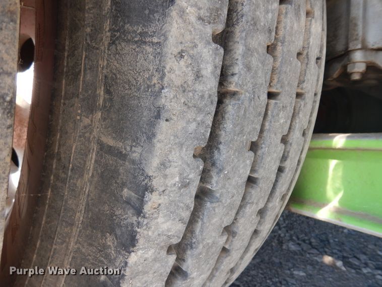 image for item HA9492 1979 Western Star  service truck with crane