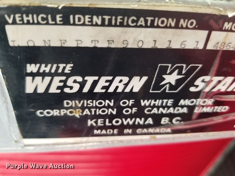 image for item HA9492 1979 Western Star  service truck with crane