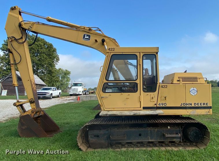 image for item HA9642 1987 John Deere 490  excavator
