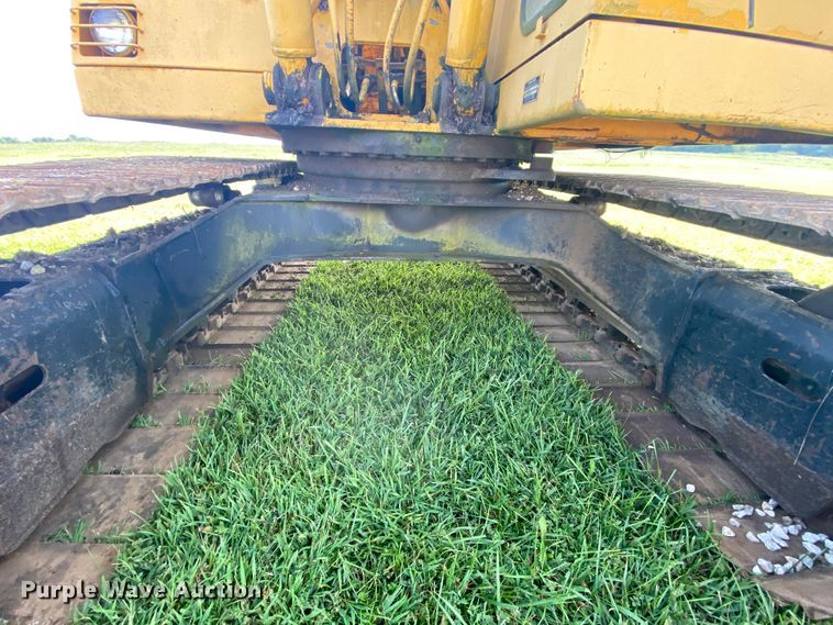 image for item HA9642 1987 John Deere 490  excavator