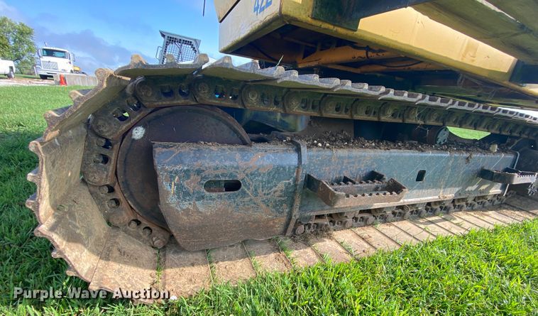 image for item HA9642 1987 John Deere 490  excavator