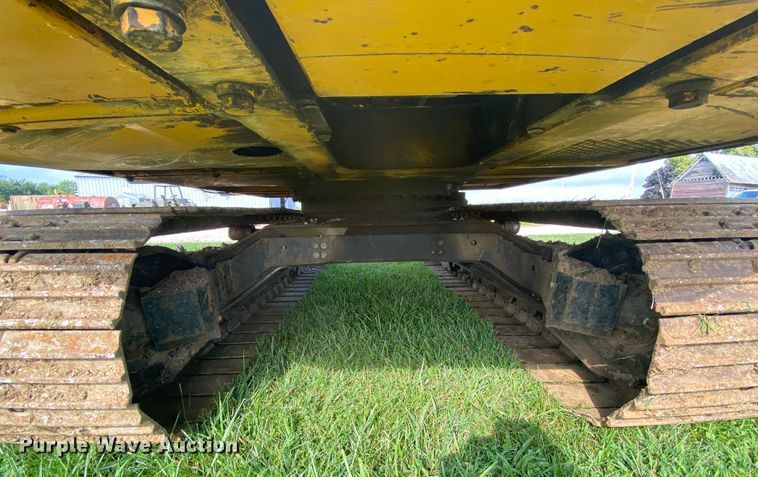 image for item HA9642 1987 John Deere 490  excavator