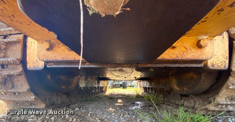 image for item HA9643 1989 John Deere 655B  track loader