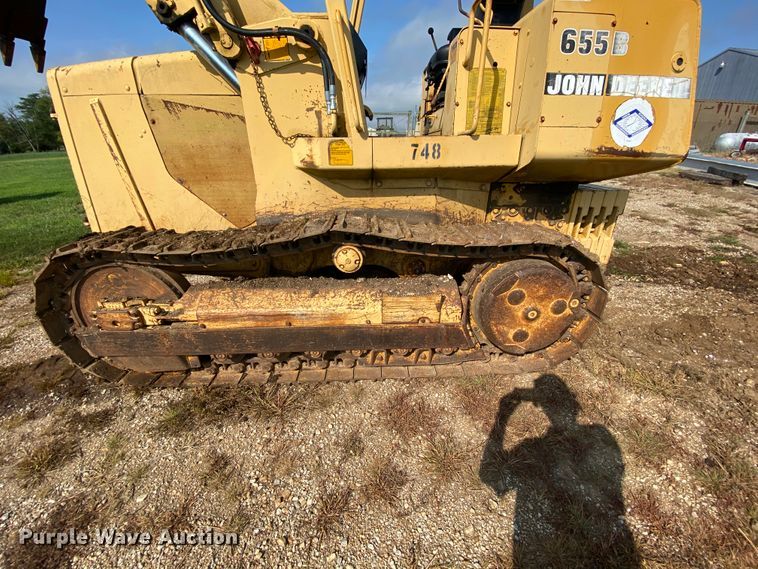 image for item HA9643 1989 John Deere 655B  track loader