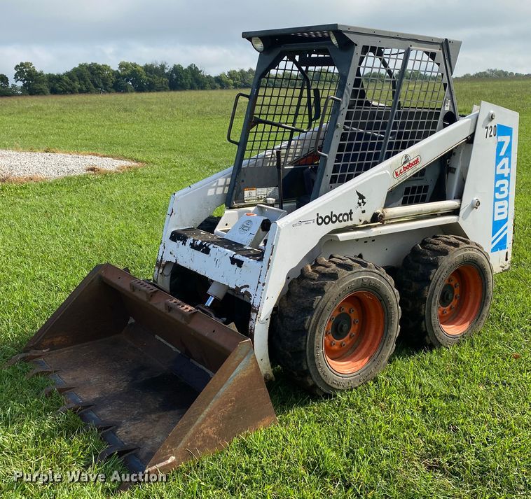 image for item HA9644 1993 Bobcat 743B  skid steer loader