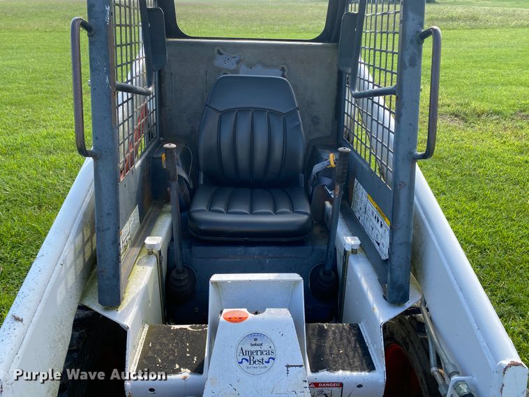 image for item HA9644 1993 Bobcat 743B  skid steer loader