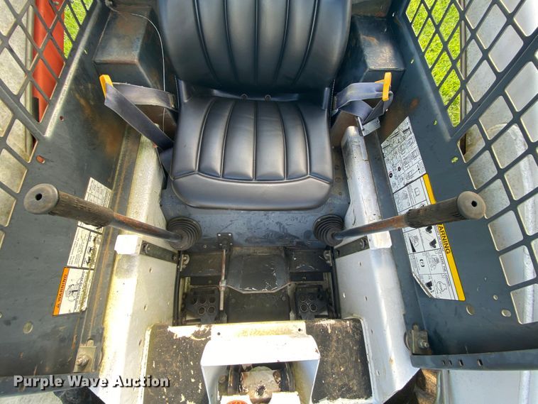 image for item HA9644 1993 Bobcat 743B  skid steer loader