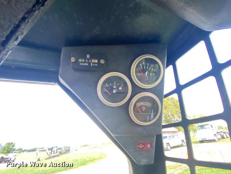 image for item HA9644 1993 Bobcat 743B  skid steer loader