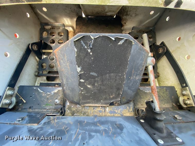 image for item HA9644 1993 Bobcat 743B  skid steer loader