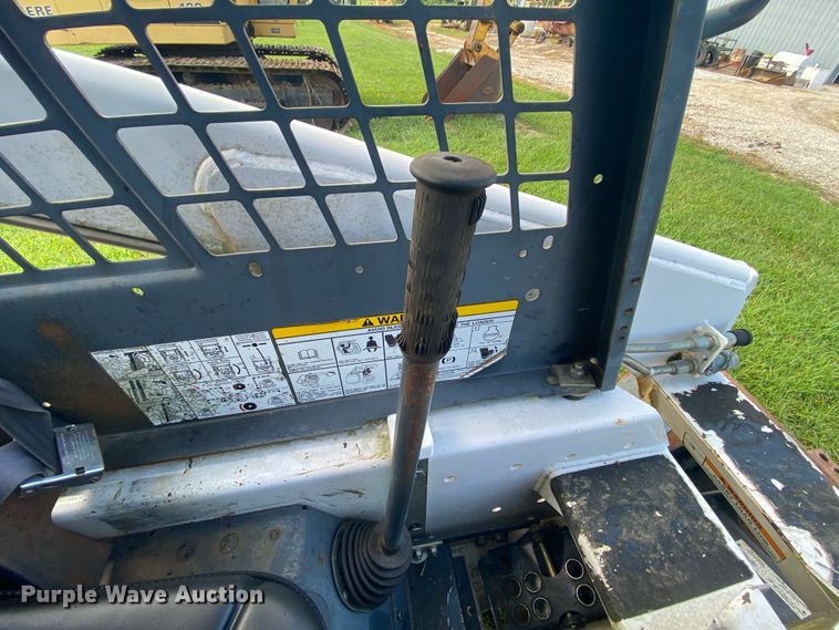 image for item HA9644 1993 Bobcat 743B  skid steer loader