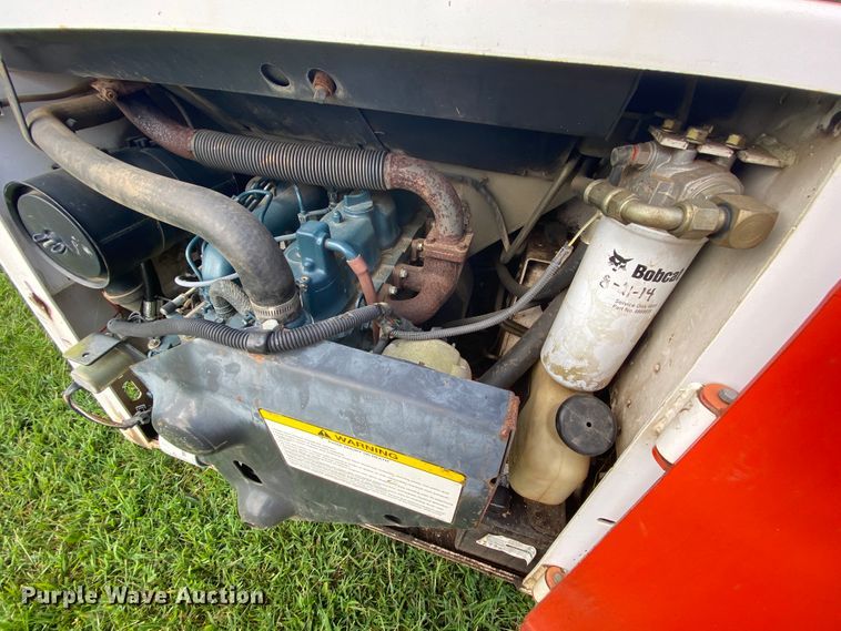 image for item HA9644 1993 Bobcat 743B  skid steer loader