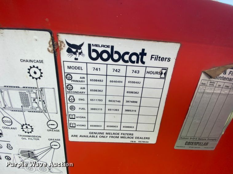 image for item HA9644 1993 Bobcat 743B  skid steer loader