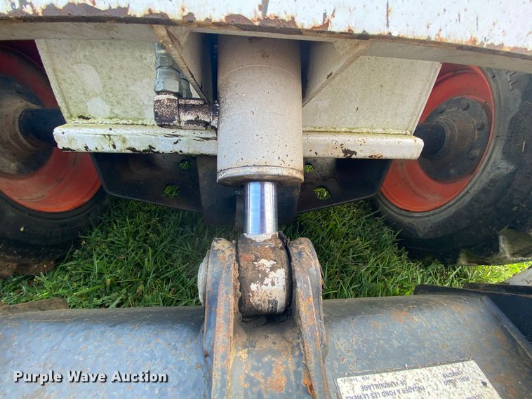 image for item HA9644 1993 Bobcat 743B  skid steer loader