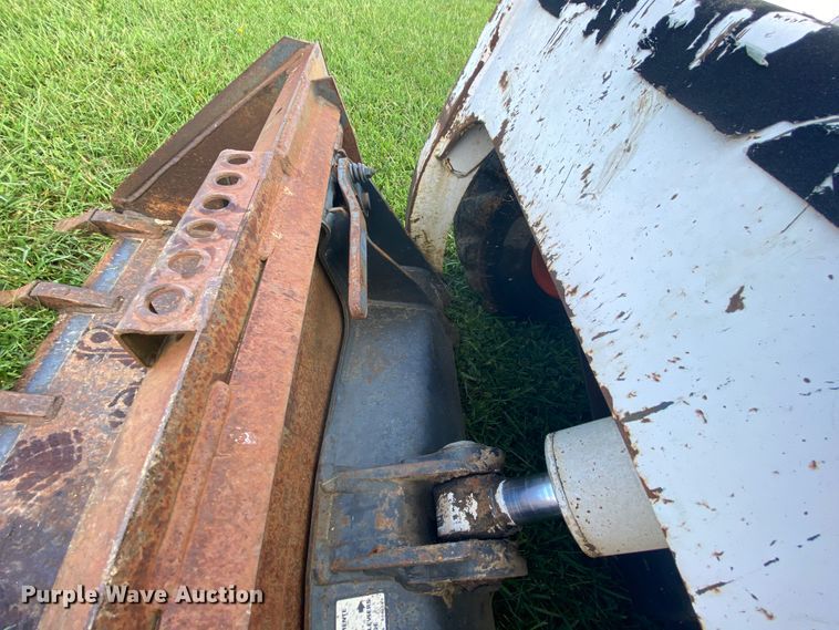 image for item HA9644 1993 Bobcat 743B  skid steer loader