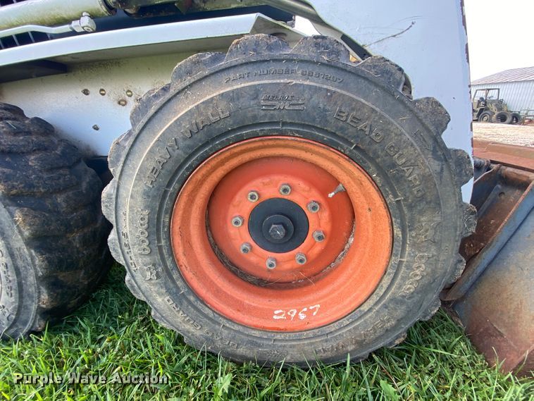 image for item HA9644 1993 Bobcat 743B  skid steer loader