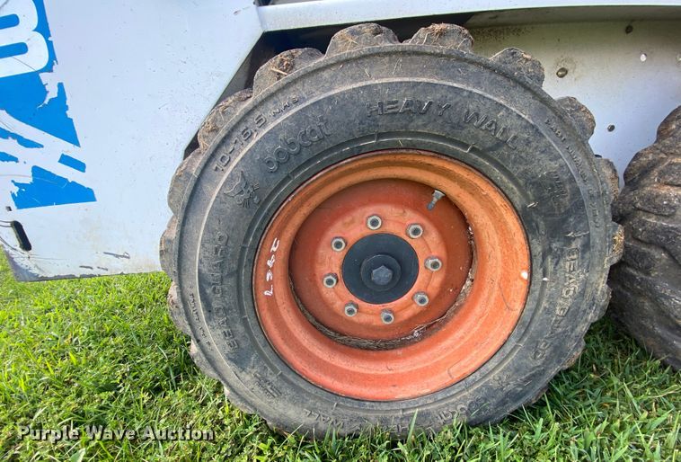 image for item HA9644 1993 Bobcat 743B  skid steer loader