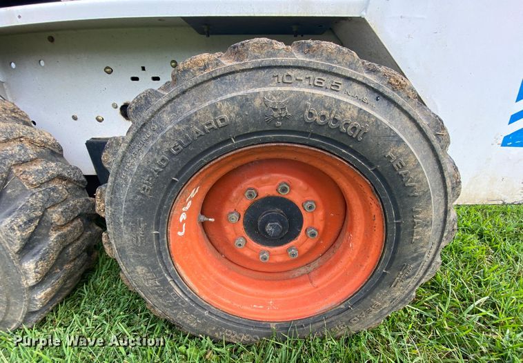 image for item HA9644 1993 Bobcat 743B  skid steer loader