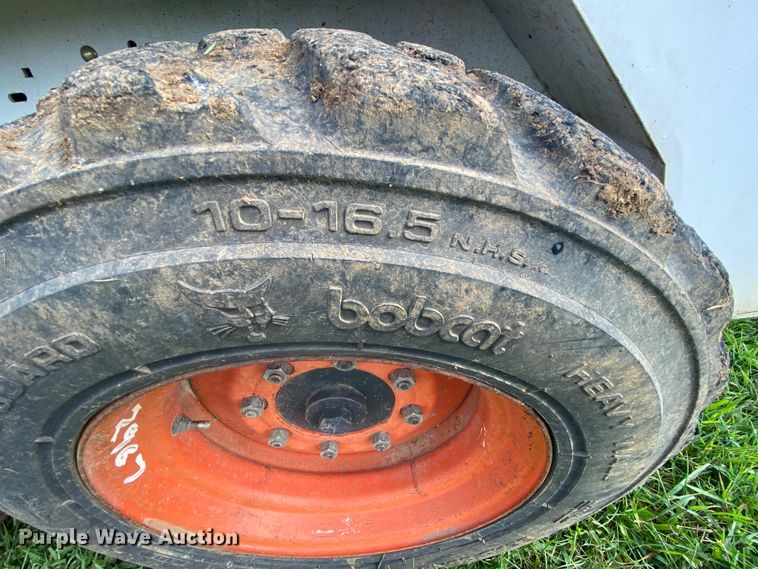 image for item HA9644 1993 Bobcat 743B  skid steer loader