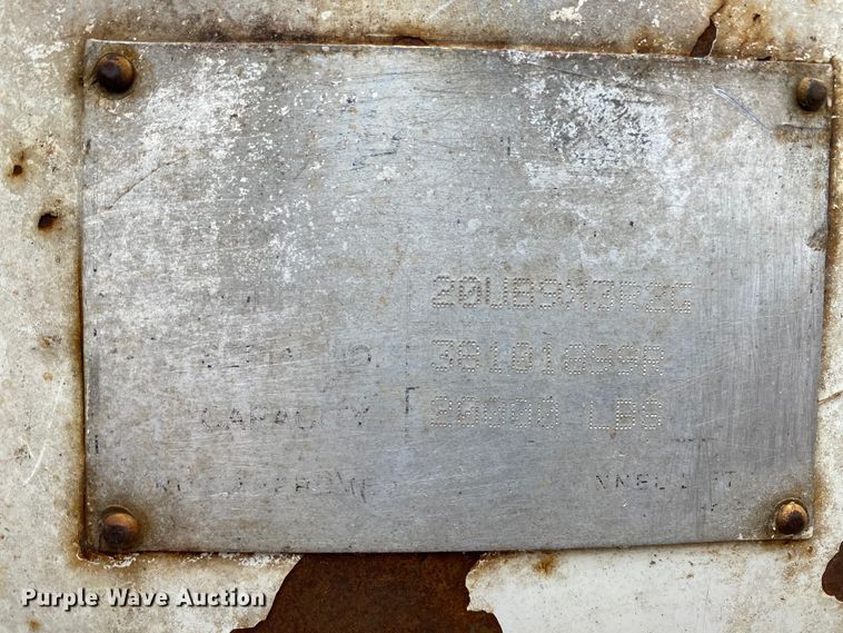 image for item HA9650 2000 International 4800  bucket truck