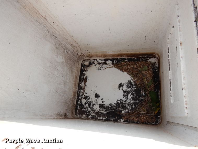 image for item HD9001 2007 Ford F450 Super Duty  bucket truck