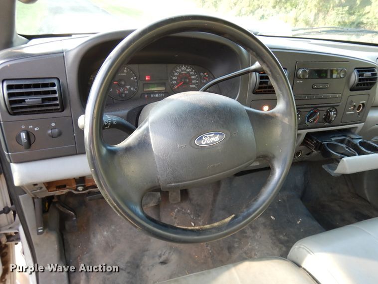 image for item HD9001 2007 Ford F450 Super Duty  bucket truck