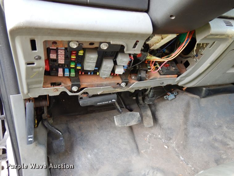 image for item HD9001 2007 Ford F450 Super Duty  bucket truck