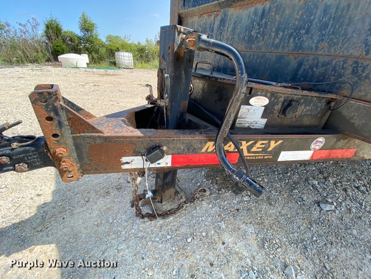 image for item HE9764 2012 Maxey dump trailer