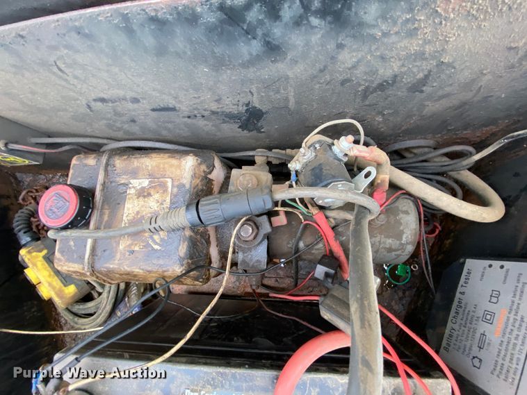 image for item HE9764 2012 Maxey dump trailer