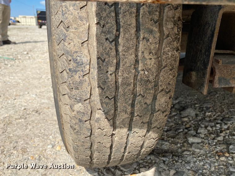 image for item HE9764 2012 Maxey dump trailer