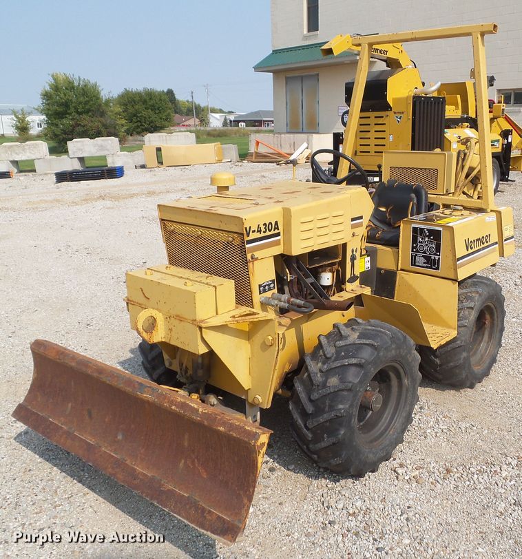 image for item HF9576 1990 Vermeer V-430A  cable plow