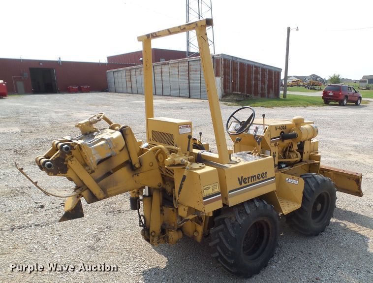 image for item HF9576 1990 Vermeer V-430A  cable plow