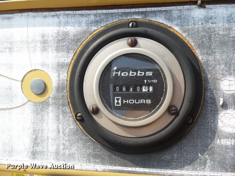 image for item HF9576 1990 Vermeer V-430A  cable plow