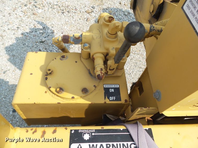 image for item HF9576 1990 Vermeer V-430A  cable plow