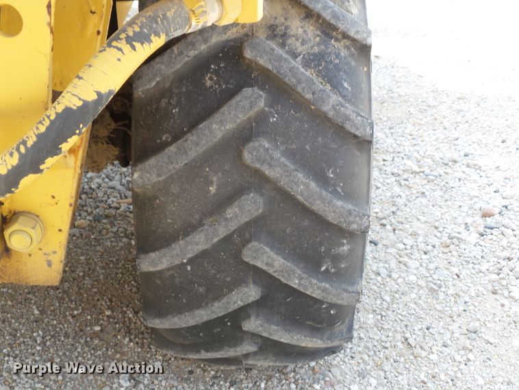 image for item HF9576 1990 Vermeer V-430A  cable plow