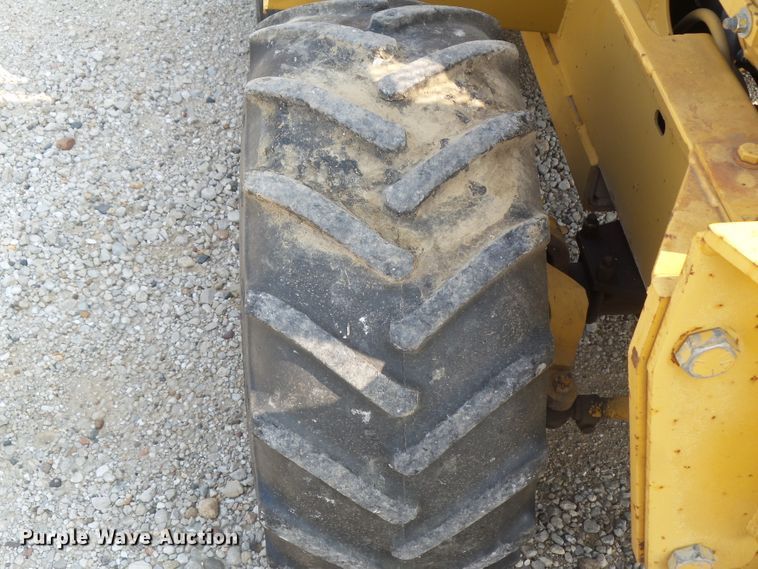 image for item HF9576 1990 Vermeer V-430A  cable plow