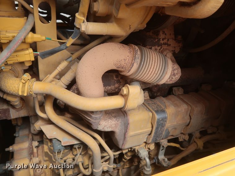 image for item HJ9367 2015 John Deere 850K WLT  dozer