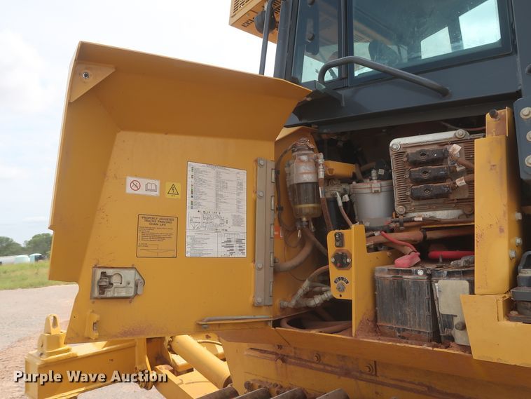 image for item HJ9367 2015 John Deere 850K WLT  dozer