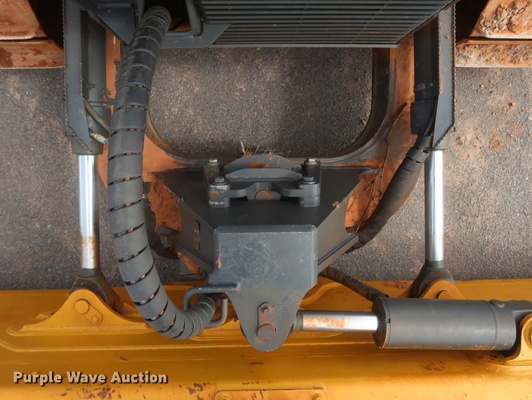 image for item HJ9367 2015 John Deere 850K WLT  dozer