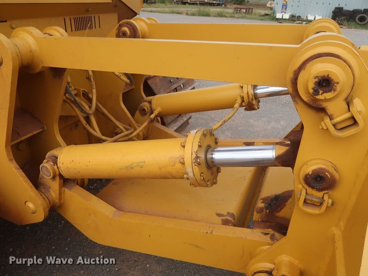 image for item HJ9367 2015 John Deere 850K WLT  dozer