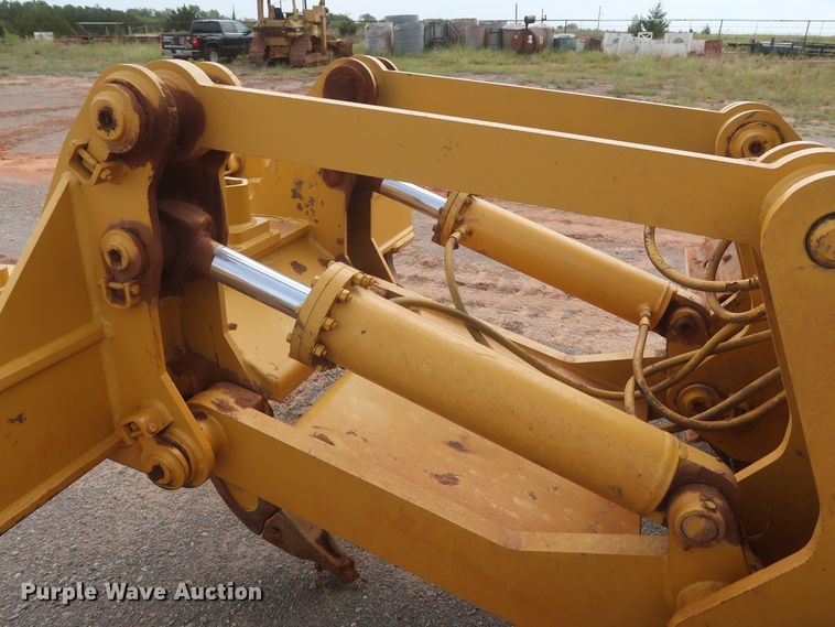 image for item HJ9367 2015 John Deere 850K WLT  dozer