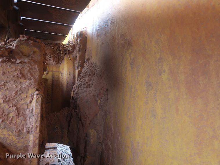 image for item HJ9367 2015 John Deere 850K WLT  dozer